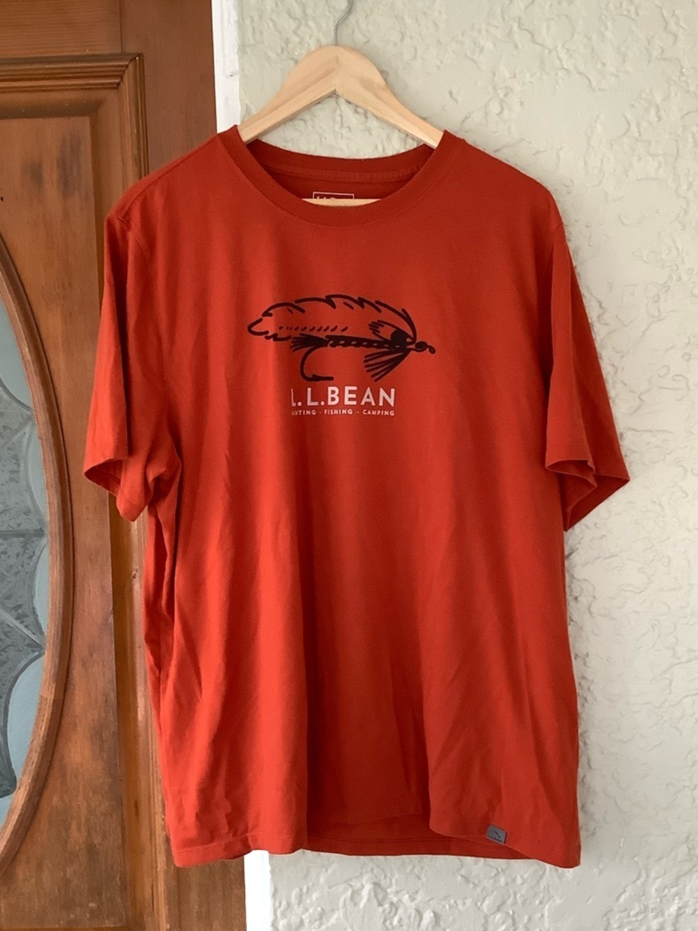 L.L. Bean Men’s Rust Orange Fly Graphic Short Sleeve Tee